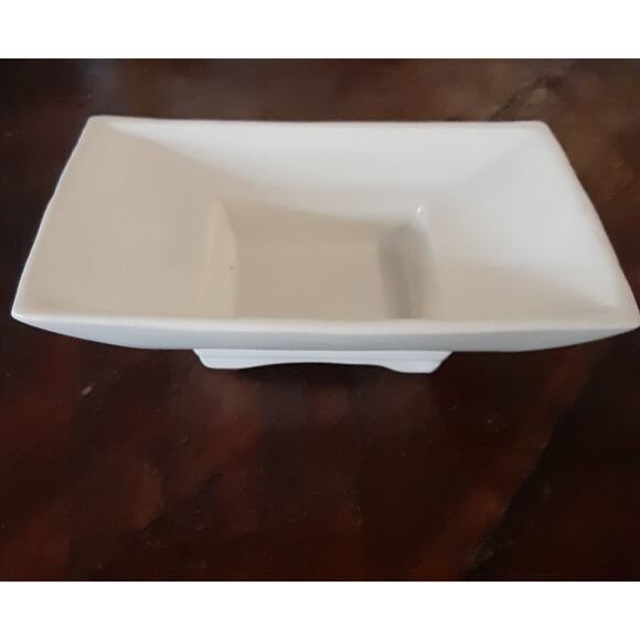 Vintage Mid Century Mcoy Planter USA Low Level Centerpiece/Side Table White - Picture 1 of 8